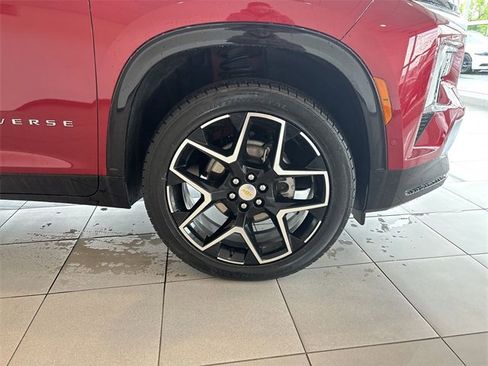 Certified 2024 Chevrolet Traverse RS image 14