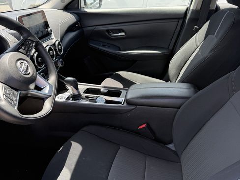Used 2024 Nissan Sentra SV FWD image 6