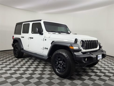 Used 2025 Jeep Wrangler Sport image 6