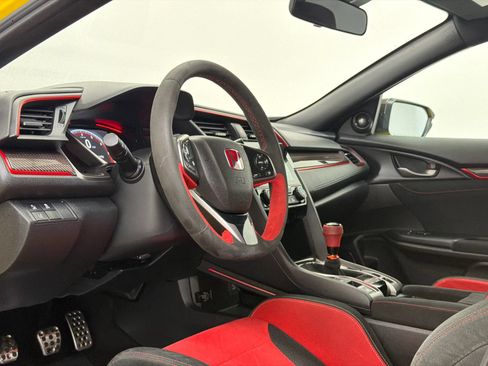 Used 2021 Honda Civic Type R Limited image 19