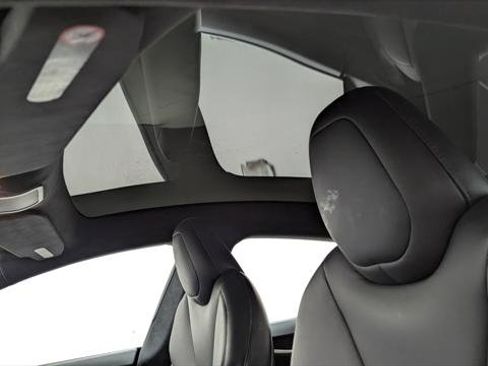 Used 2020 Tesla Model S Long Range AWD/4WD image 28