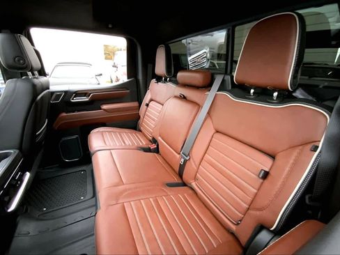 Used 2023 GMC Sierra 1500 Denali Ultimate image 20