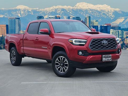 Used 2022 Toyota Tacoma TRD Sport image 1