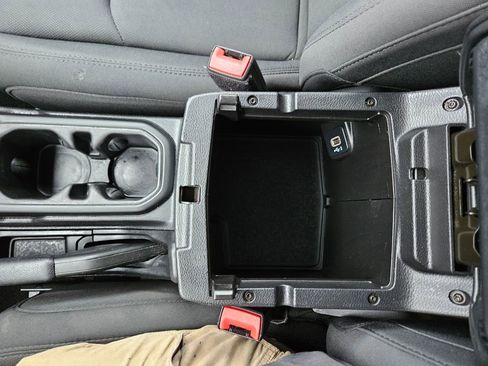 Used 2020 Jeep Wrangler Unlimited Sport S image 20