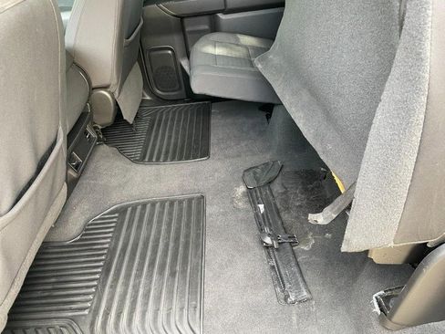 Used 2022 Chevrolet Silverado 1500 Custom image 17