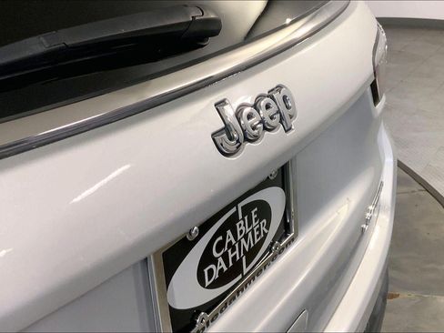 Used 2025 Jeep Compass Limited AWD/4WD image 31