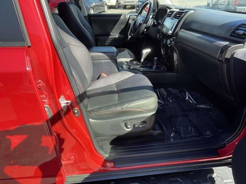 Used 2024 Toyota 4Runner TRD Off-Road Premium image 46