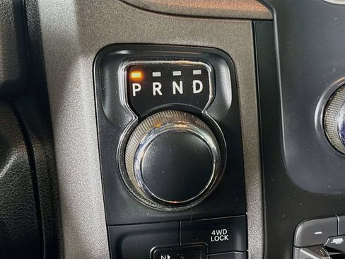 Used 2018 RAM 1500 ST AWD/4WD image 17