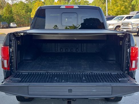 Used 2018 Ford F150 Lariat w/ Equipment Group 502A Luxury AWD/4WD image 18