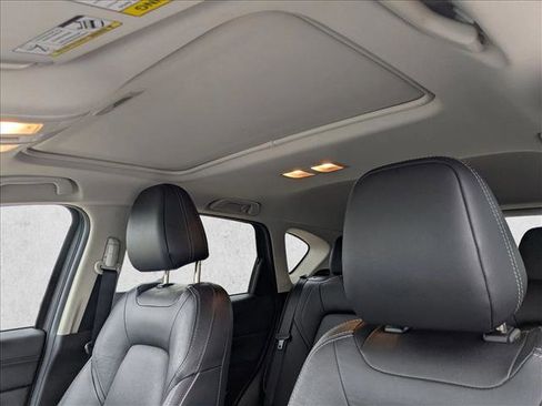 Used 2025 MAZDA CX-5 AWD 2.5 S w/ Preferred Package image 18