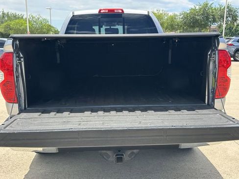 Used 2015 Toyota Tundra SR5 w/ SR5 Upgrade Package RWD image 30