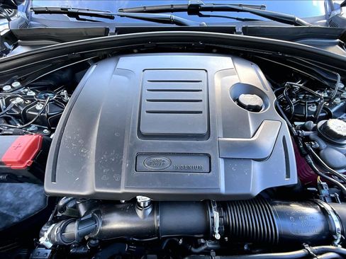 New 2026 Land Rover Range Rover Velar Dynamic SE image 11