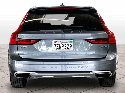 Used 2017 Volvo V90 T6 Cross Country AWD/4WD image 7