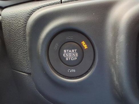 Used 2021 Jeep Wrangler Unlimited Rubicon AWD/4WD image 9