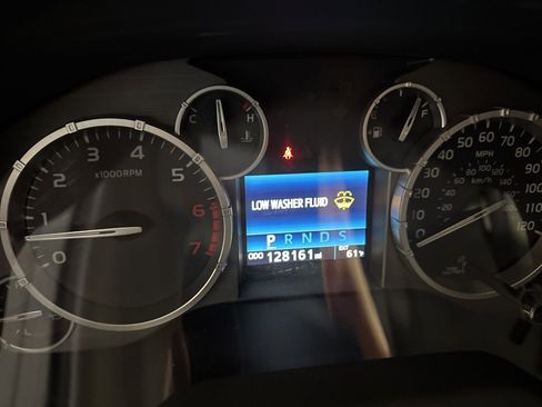 Used 2017 Toyota Tundra SR5 w/ SR5 Upgrade Package AWD/4WD image 39