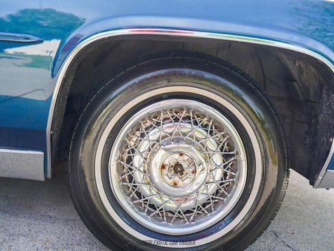Used 1989 Cadillac Brougham RWD image 36