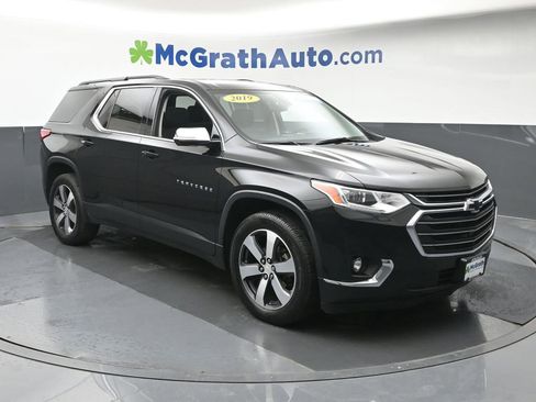 Used 2019 Chevrolet Traverse LT AWD/4WD image 2