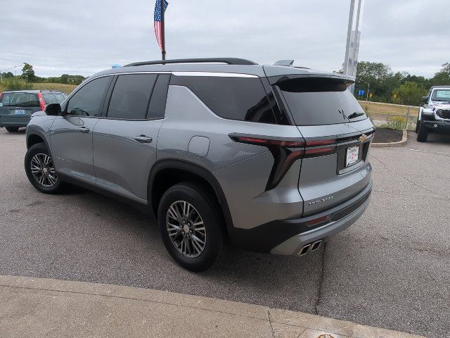Used 2024 Chevrolet Traverse LT FWD image 30