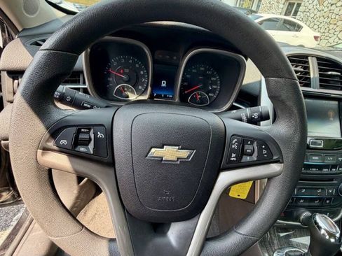 Used 2014 Chevrolet Malibu LT w/ Power Convenience Package FWD image 12