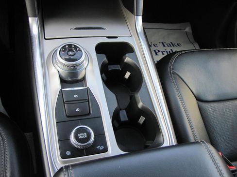 Used 2022 Ford Explorer Limited w/ Equipment Group 301A image 18