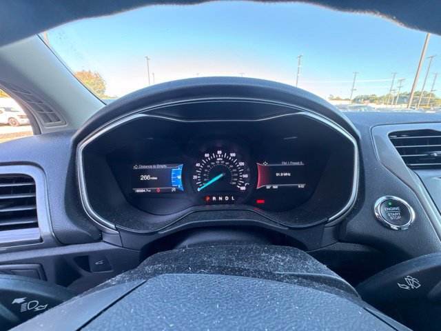 Used 2020 Ford Fusion SEL FWD image 11