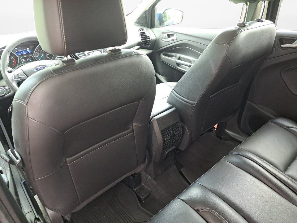 Used 2017 Ford Escape Titanium w/ Equipment Group 301A AWD/4WD image 14