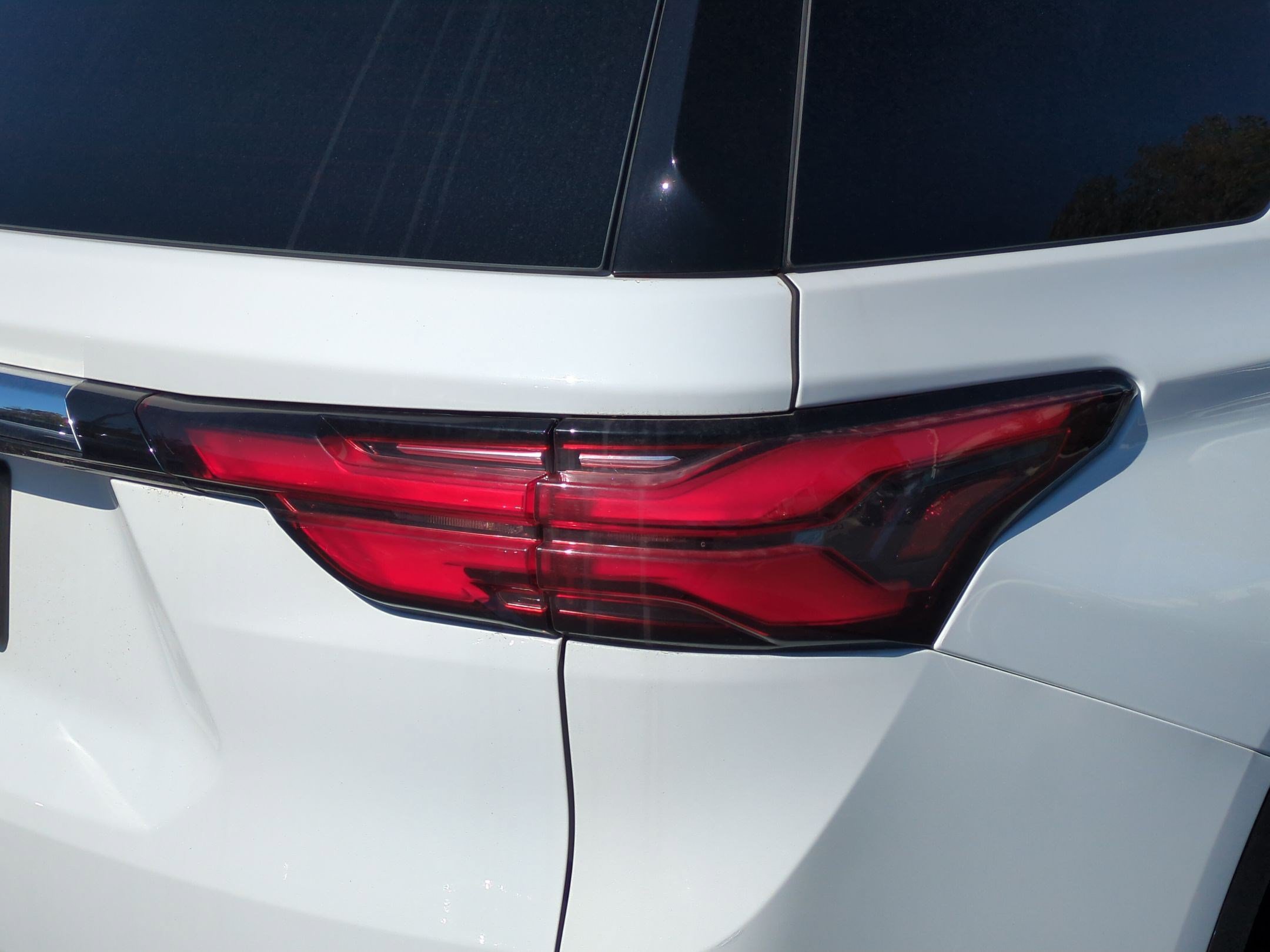 Used 2022 Chevrolet Traverse LT AWD/4WD image 12