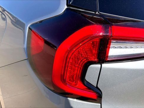 Used 2024 GMC Terrain SLE w/ Elevation Edition FWD image 27
