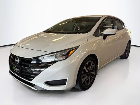 Used 2025 Nissan Versa SV w/ Trunk Package FWD image 3
