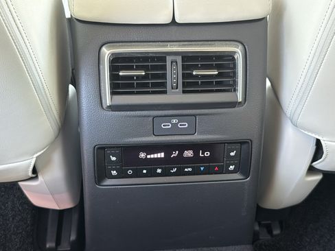Certified 2025 MAZDA CX-90 3.3 Turbo S w/ Premium Plus AWD/4WD image 24