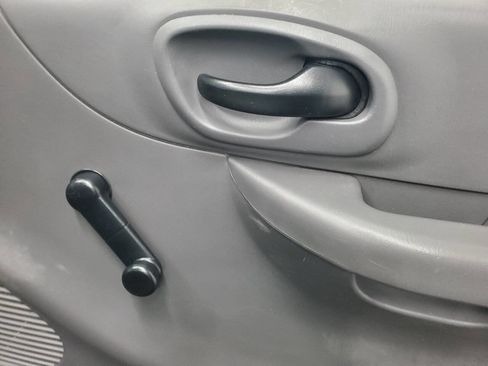 Used 2004 Ford F150 XL image 10