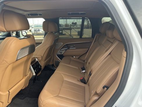 Used 2025 Land Rover Range Rover Autobiography image 7