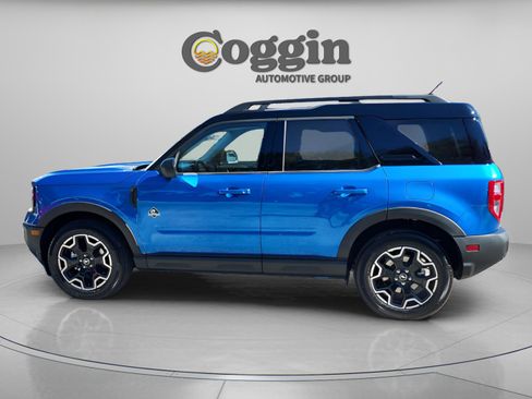 New 2025 Ford Bronco Sport Outer Banks image 2
