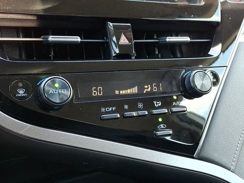 Certified 2024 Toyota Camry SE FWD image 19