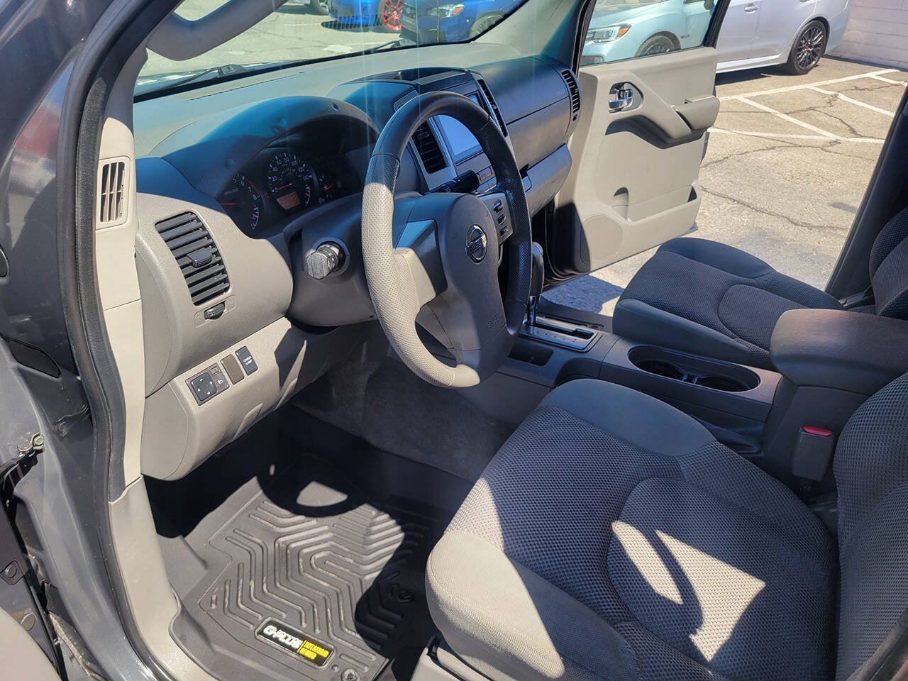 Used 2011 Nissan Frontier SV RWD image 15