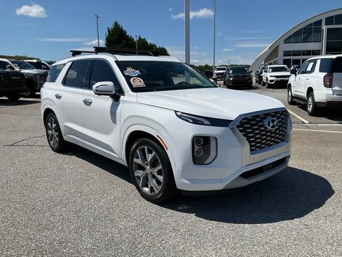 Used 2022 Hyundai Palisade Limited FWD image 3