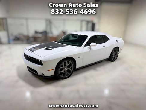 Used 2015 Dodge Challenger R/T w/ Quick Order Package 28B R/T RWD image 1