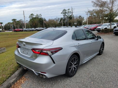 Used 2023 Toyota Camry SE image 15