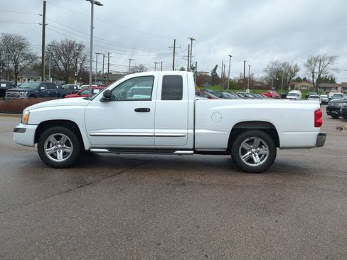 Used 2007 Dodge Dakota Laramie w/ Popular Equipment Group AWD/4WD image 5