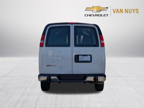 Used 2024 Chevrolet Express 2500 w/ Driver Convenience Package RWD image 6