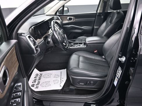 Used 2021 Kia Sorento EX w/ Panoramic Sunroof Package image 22