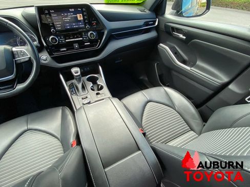 Used 2022 Toyota Highlander XSE AWD/4WD image 31