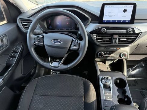 Certified 2024 Ford Escape Active AWD/4WD image 9