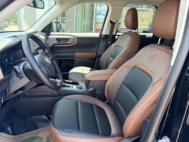 New 2026 Ford Bronco Sport Outer Banks w/ Sasquatch Outer Banks Package AWD/4WD image 19