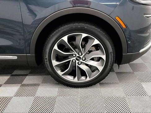 Used 2022 Lincoln Nautilus Reserve w/ Equipment Group 201A AWD/4WD image 10