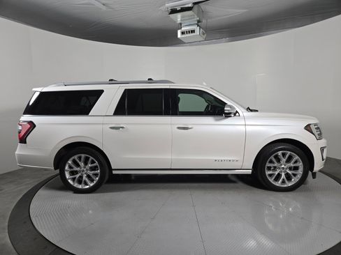 Used 2018 Ford Expedition Max Platinum image 17