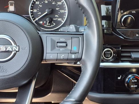 Used 2024 Nissan Pathfinder SL w/ SL Premium Package image 30