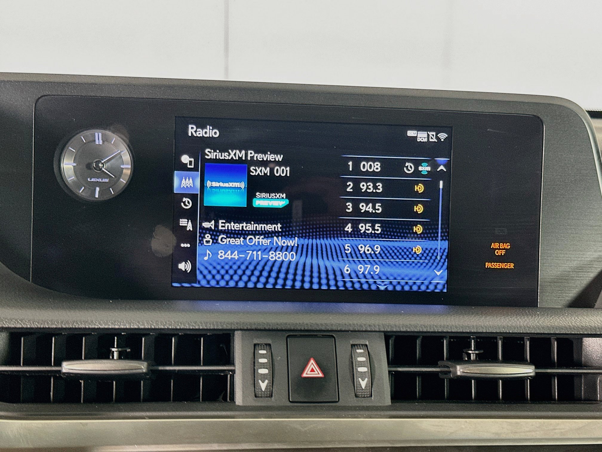 Used 2020 Lexus ES 300h w/ Accessory Package FWD image 19