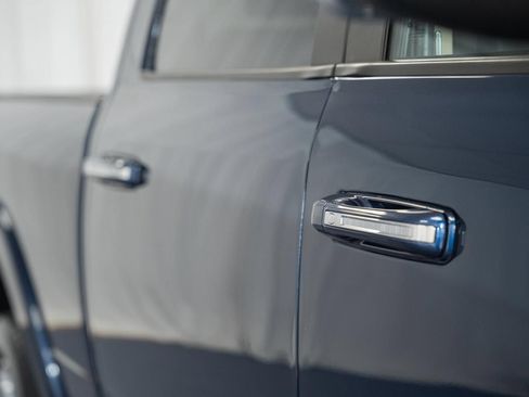 Used 2022 RAM 2500 Laramie AWD/4WD image 19