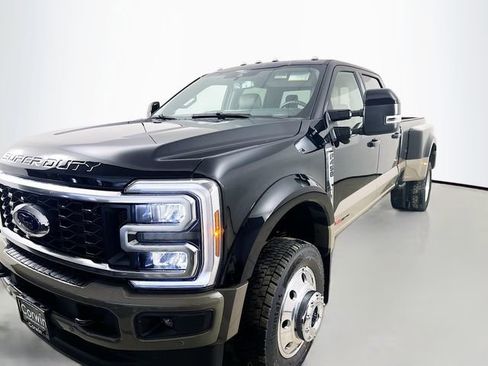 New 2026 Ford F450 King Ranch w/ FX4 Off-Road Package image 3